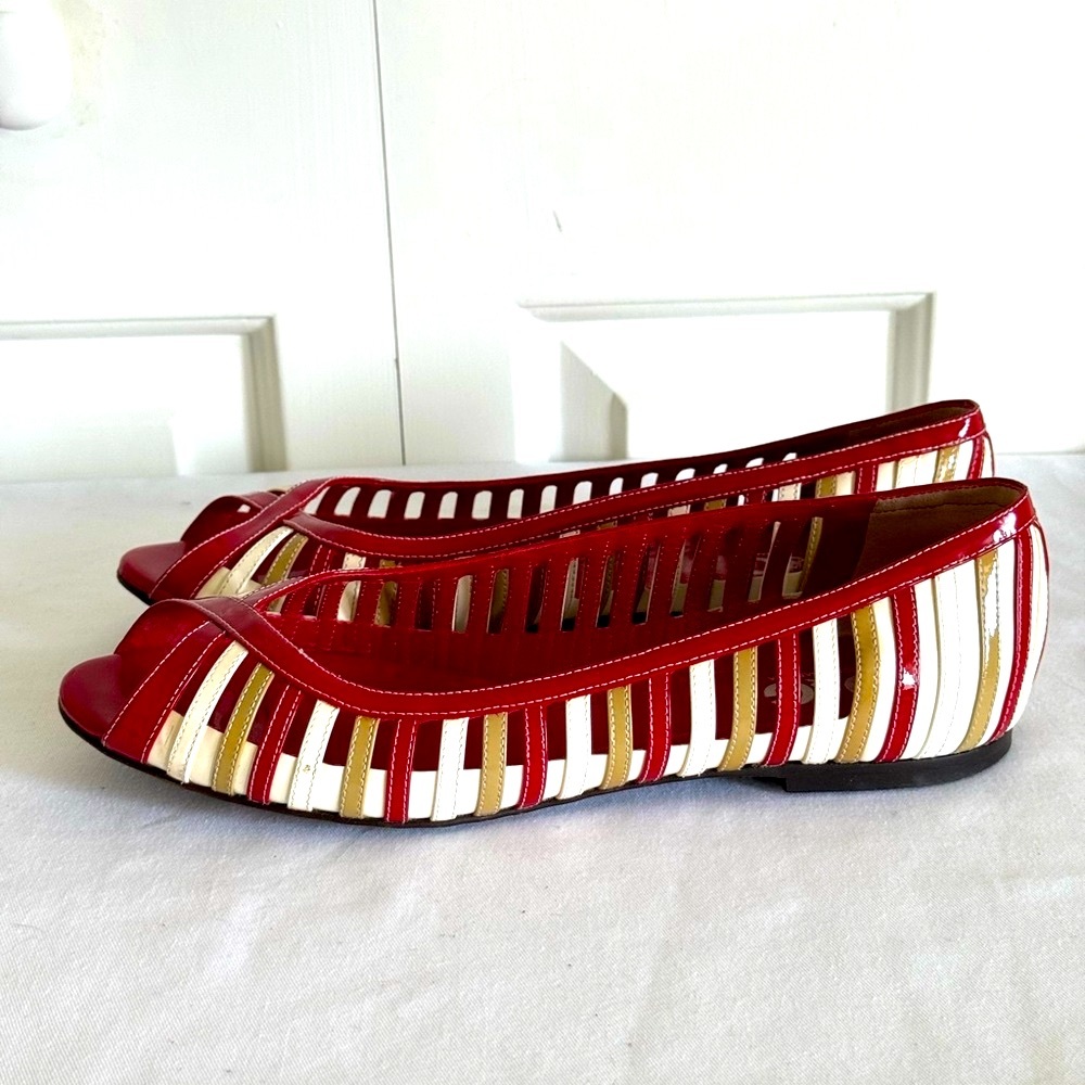 D&G Dolce Gabbana Red/Multi Patent Leather Flats 8.5/39 EUC